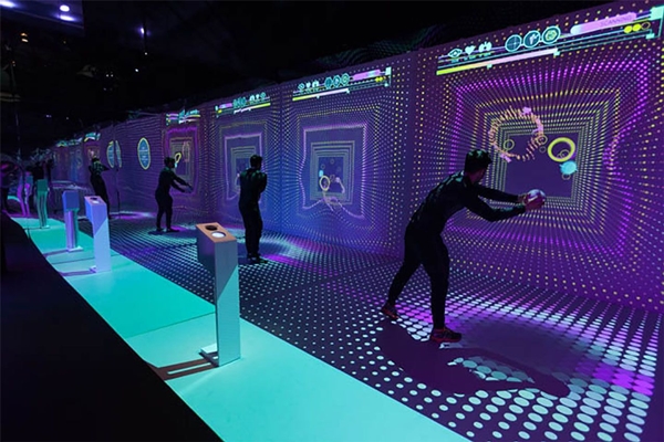 深圳信可威展廳設計公司專業從事上市企業展廳設計、展覽展示活動策劃、展臺設計搭建的展廳設計公司,憑借多年的市場經驗,為客戶提供前期策劃、設計創意、現場搭建和維護、倉儲、全國巡展等全流程的整體解決方案。同時開發商場、專賣店規劃、設計、制作、會議活動策劃和現場布置、平面廣告創意策劃等多項服務。